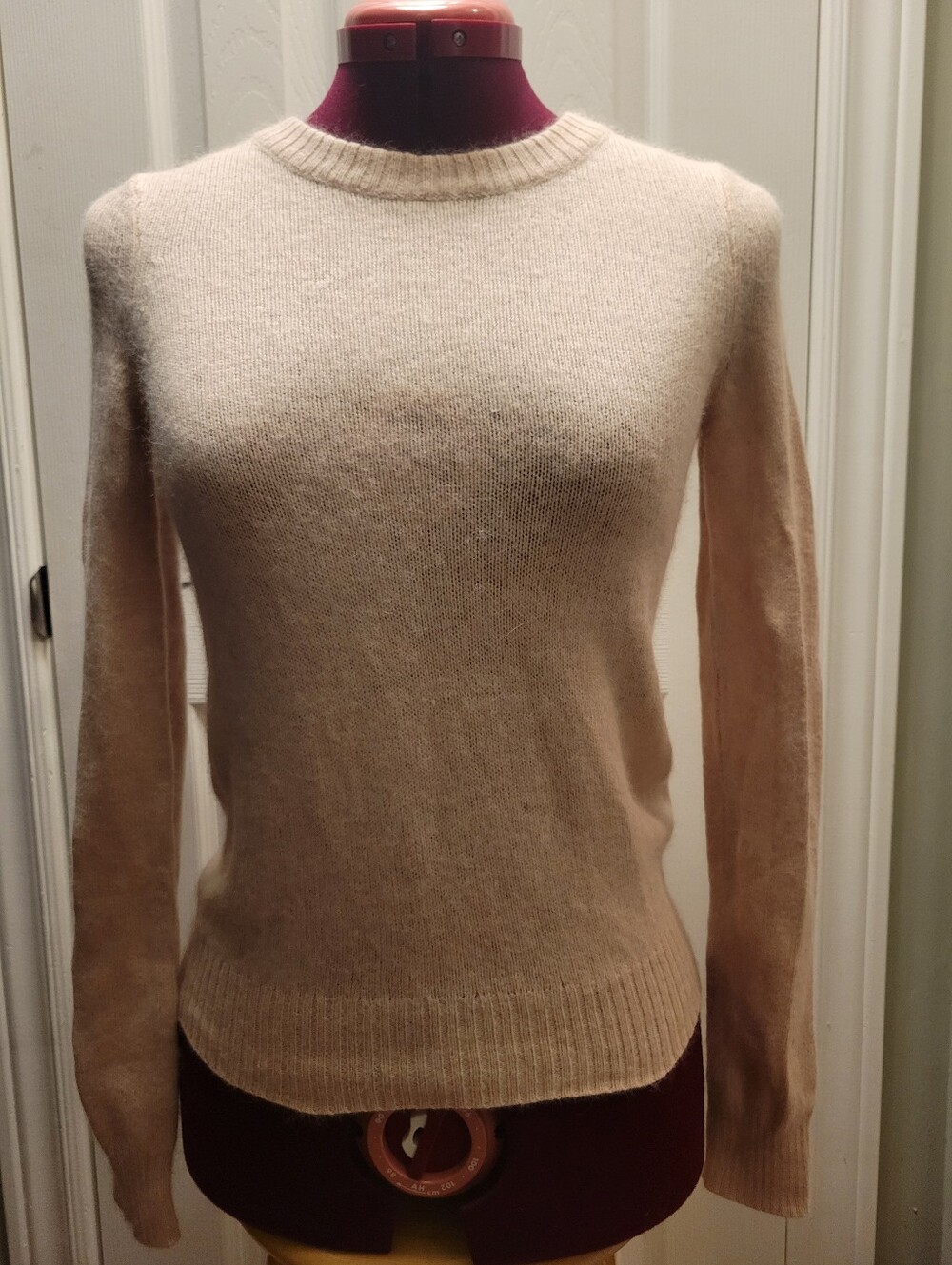 Talula Classic Soft Pink Crewneck Women's Angora Sweater, Size Small